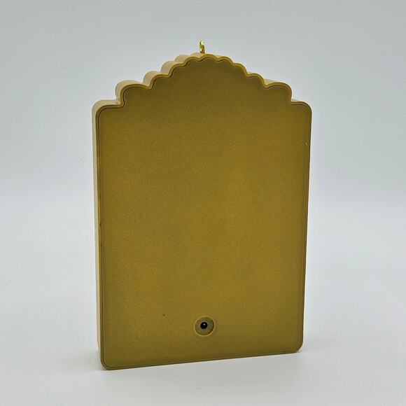 Hallmark Gremlins 40th Anniversary Keepsake Magic Light Ornament 2024 - Picture 3 of 5